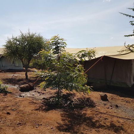 Kizumba Camp Site Hotel Manyara Bagian luar foto